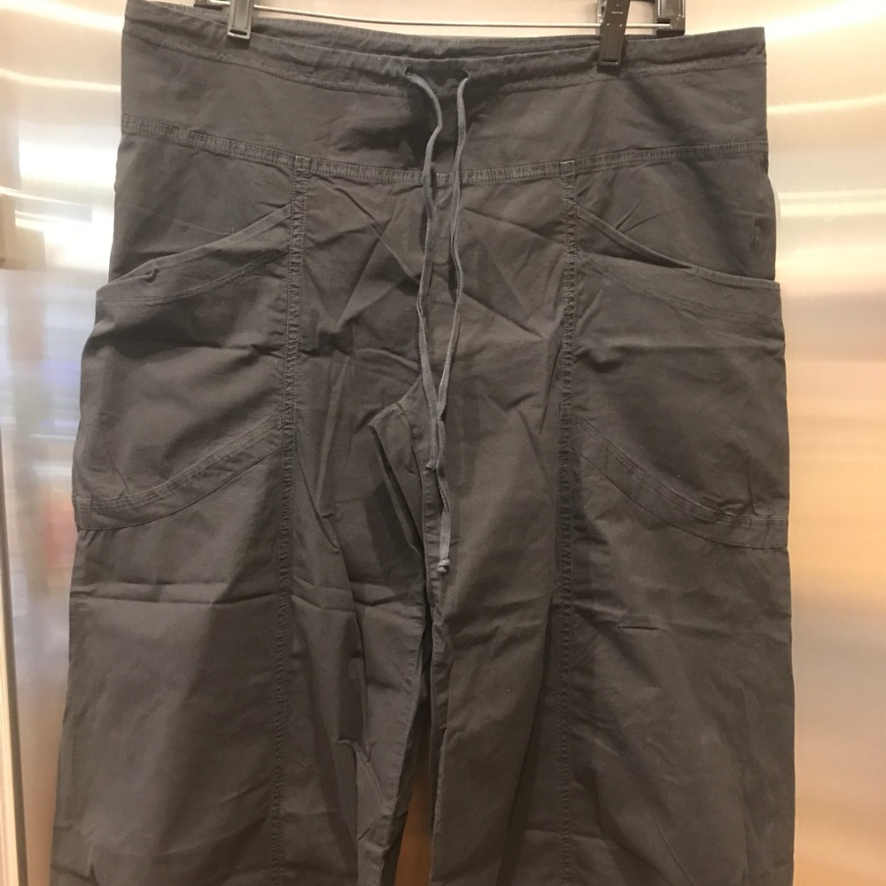 XCVI cropped charcoal cargo